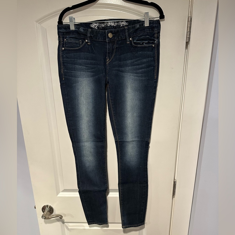 *LIKE NEW*Sz 8*Express* Jegging